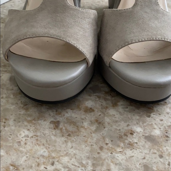 🛍️2/$20 Kenneth Cole grey wedge size 9.5 - Picture 5 of 11
